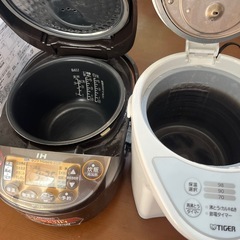 電子レンジ　炊飯器　ポットの画像