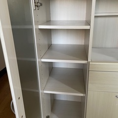 食器棚 キッチンボードの画像