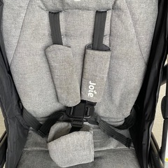 【清掃済み】joie ジョイー ベビーカー ライトトラックス　純正レインカバー付きの画像