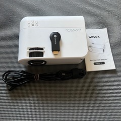 : YABER V2 プロジェクター + Chromecast セット (中古)の画像