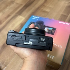 SONY ZV-1M2 シューティンググリップキット　+ バッテリー　+ sdカードの画像