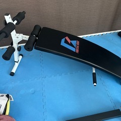 ベンチプレス、トレーニングベンチ、トーレーニングセットの画像