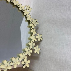 フラワー円型ミラーの画像