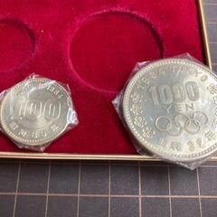 東京オリンピック　記念硬貨　１９６４年(昭和３９年)　１０００円×２　１００円×１　ケース入の画像