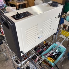 電気ファンヒーターの画像