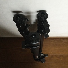 カメラ　三脚　　Tripod.  Raiser. VCー3190  未使用の画像