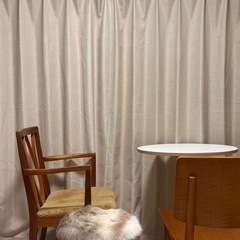 ラウンドテーブルの画像
