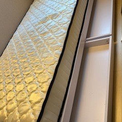 シングルベッド マットレス付きの画像