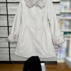 GRL美品コートとロングブーツです。の画像