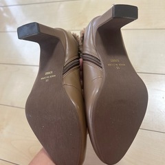 ショートブーツの画像