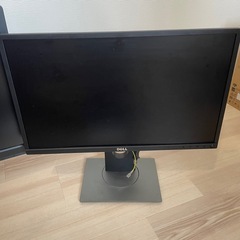 PCモニター、モニターアーム、トレー　まとめ売りの画像