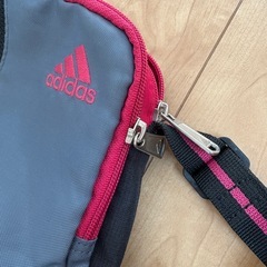 【adidas】ショルダーバッグの画像