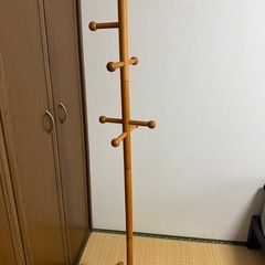 木製ハンガーラック スタンド式高さ160cmの画像