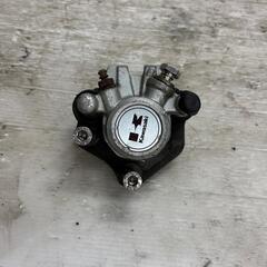KAWASAKI GPZ400R フロントキャリパー 左 カワサ...