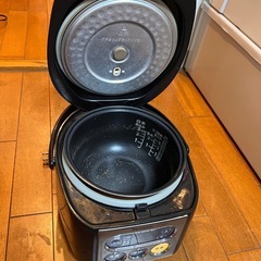 中古炊飯器の画像