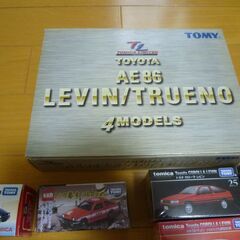 トミカ　AE86　レビン　トレノ　セットの画像