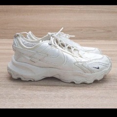 NIKE スニーカーの画像