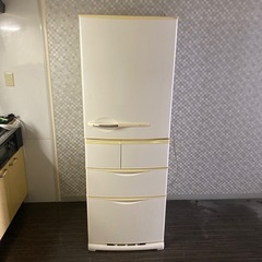 サンヨー5ドア冷蔵庫の画像