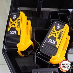 ✨DEWALT　中古美品　DCD996　ハンマドリル　充電器・バッテリー×2 付き✨うるま市田場✨の画像