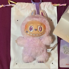 ポップマート ラブブの画像