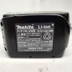 美品 マキタ 純正 バッテリ 18V 3.0Ah BL1830B 残量表示 リチウムイオン 電動工具 makita 札幌市 平岸店の画像