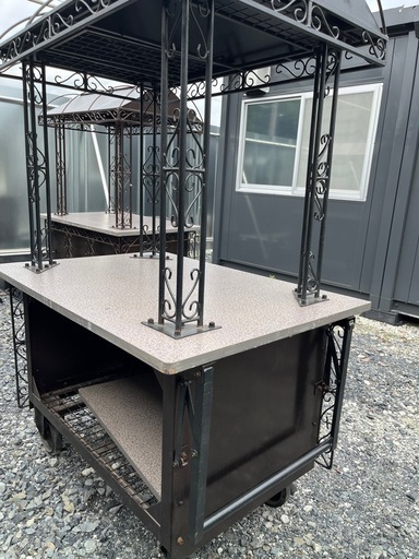 値段交渉可能！オシャレな鉄製屋根付きワゴン