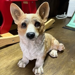 コーギー置物の画像