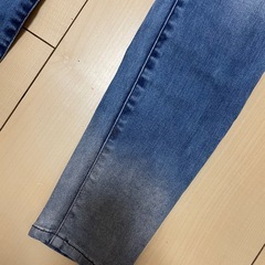 アルマーニエクスチェンジ　シルバー　ラメ　デニムの画像