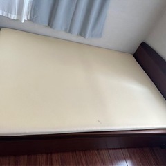 ベッドの画像