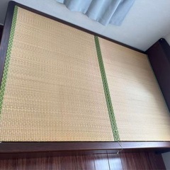 ベッドの画像