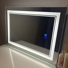 ドレッサーミラー　三色調光の画像