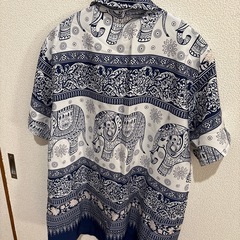 ベトナムお土産　シャツ　リップケースの画像
