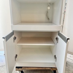 【武蔵小山店】　ニトリ レジューム NITORI レンジボード キッチンボード 食器棚 キッチン収納 家電収納 スライド棚 コンセント付き レンジ台 ホワイト 食器収納 炊飯器置き台 キッチンラック resume kitchen board cabinet cupboard リユース リサイクル nitoriの画像