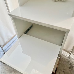 【武蔵小山店】　ニトリ レジューム NITORI レンジボード キッチンボード 食器棚 キッチン収納 家電収納 スライド棚 コンセント付き レンジ台 ホワイト 食器収納 炊飯器置き台 キッチンラック resume kitchen board cabinet cupboard リユース リサイクル nitoriの画像