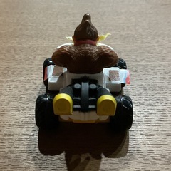 マリオカート🏎️ドンキーコングフィギュアミニカーマクドナルド🍔おもちゃ茶色白赤黒の画像