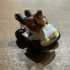マリオカート🏎️ドンキーコングフィギュアミニカーマクドナルド🍔おもちゃ茶色白赤黒の画像