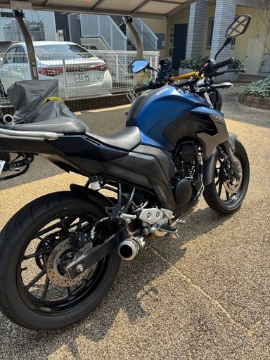 バイク Fz25