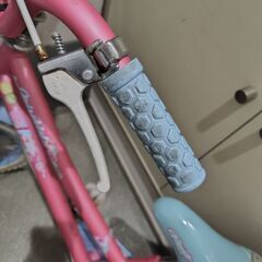 18インチ　子供用自転車　補助輪、スタンド付きの画像