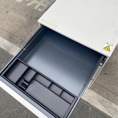 G118🉐イトーキ インクルード 3段ワゴン  の画像