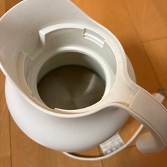 電気ポットの画像
