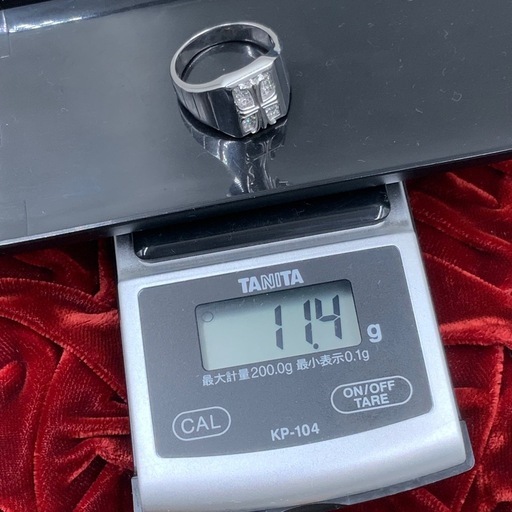 K18WG ダイヤクロス　リング　11.4g 約20号　0.19ct