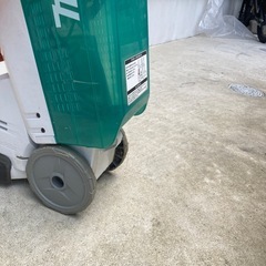 【半額以下】マキタ 電動芝刈り機 MLM1610 160mmの画像