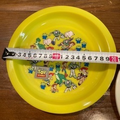トイ•ストーリーのプレートとコップまとめてお譲りします。の画像