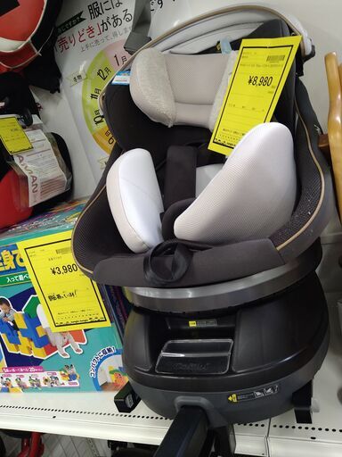 リユースのサカイ浦和店【E389】チャイルドシート コンビ クルムーブスマート ISOFIシリーズ