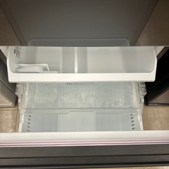 3ドア冷蔵庫　TOSHIBA    GR-V36SVLの画像