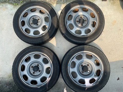 香川県　スズキ　ハスラー　タイヤ付き純正ホイール　4本セット　15インチ　エブリィや軽トラなどのリフトアップに人気　タイヤ2023年　6分山 165/60R15
