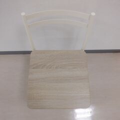 （出品番号：54）【中遠広域事務組合・リユース品】イス(白色、２脚)の画像