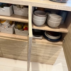 18日来れる方5000円🙆‍♀️LOWYA カップボード キッチンボード 食器棚 レンジボードの画像