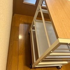 可動式シェルフ、棚、収納家具の画像