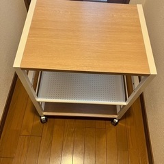 可動式シェルフ、棚、収納家具の画像
